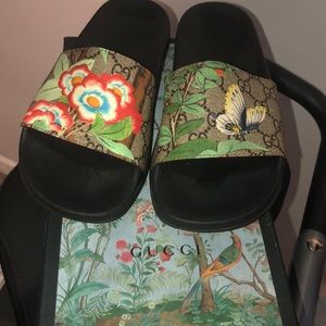 Authentic Gucci Slides. True to size